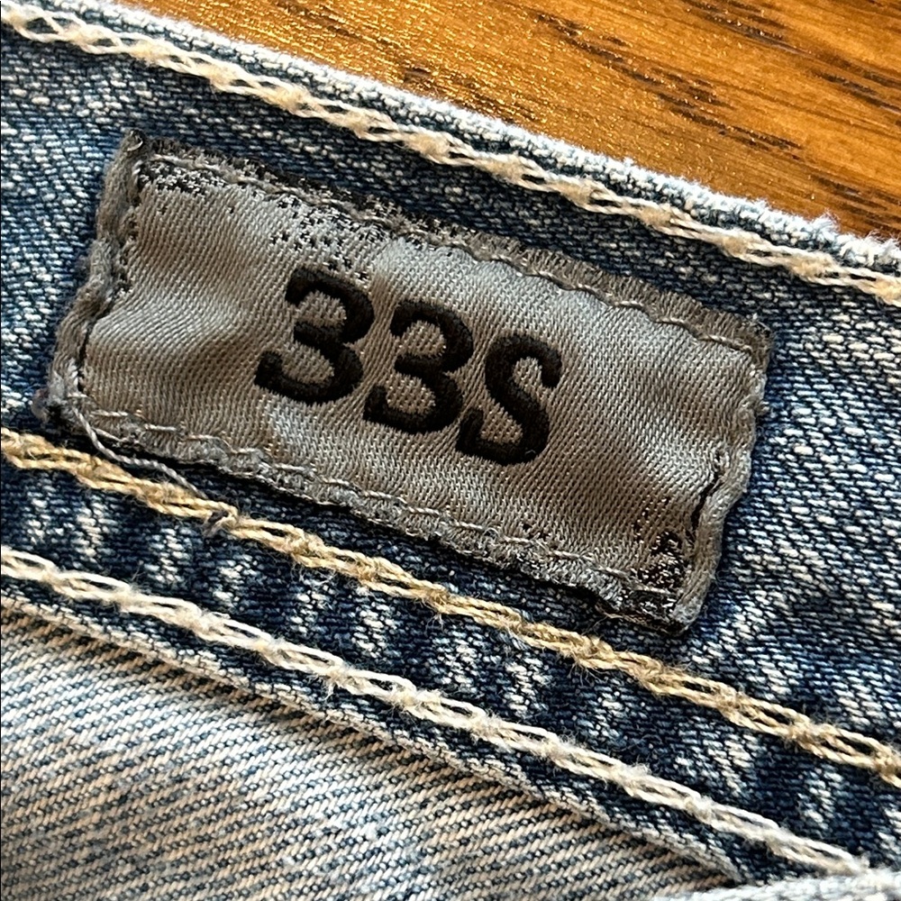 BKE “Carter” 33S Distressed Blue Jeans - Picture 5 of 17